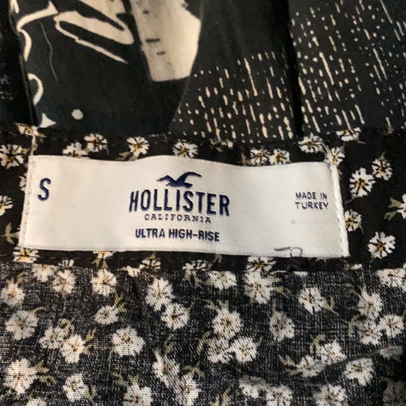 High waisted skirt w/built in shorts - Picture 3 of 3